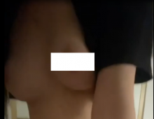 極品身材女友無套啪啪，這奶子真想嘬兩口